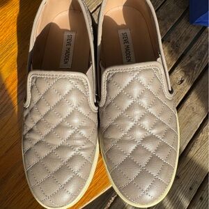 Steve Madden Tan Quilted Flats